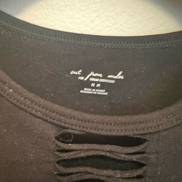 URBAN OUTFITTERS black cutout tank top - Picture 3 of 4